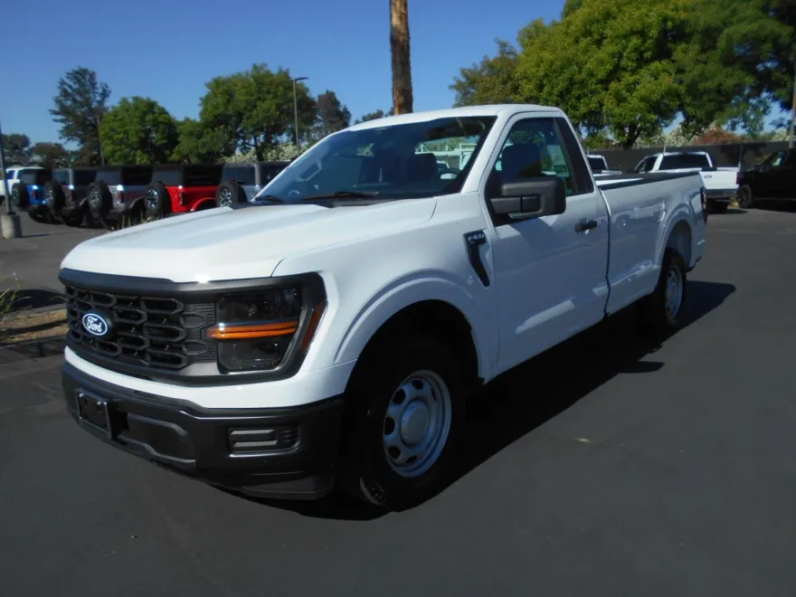 2025 Ford F-150 XL photo 1