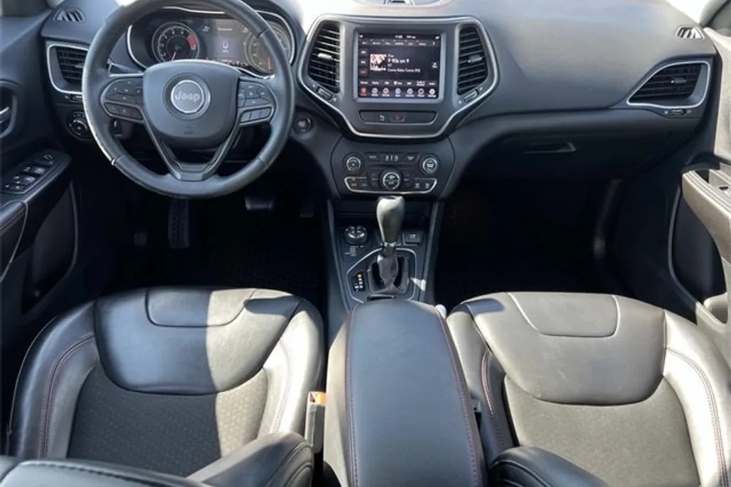 2019 Jeep Cherokee Trailhawk photo 1