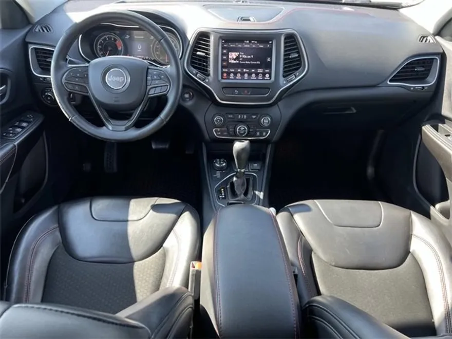 2019 Jeep Cherokee Trailhawk photo 1