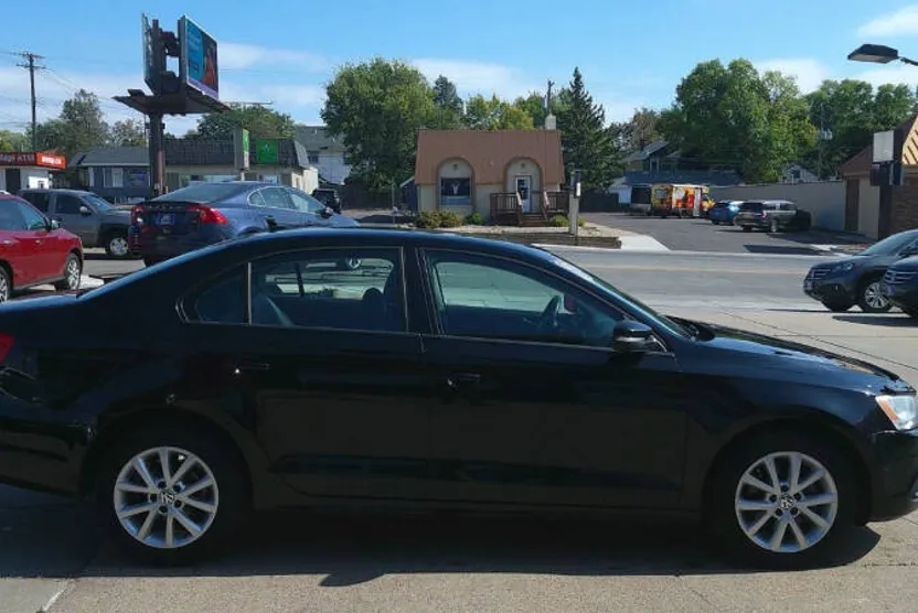 2012 Volkswagen Jetta SE photo 1