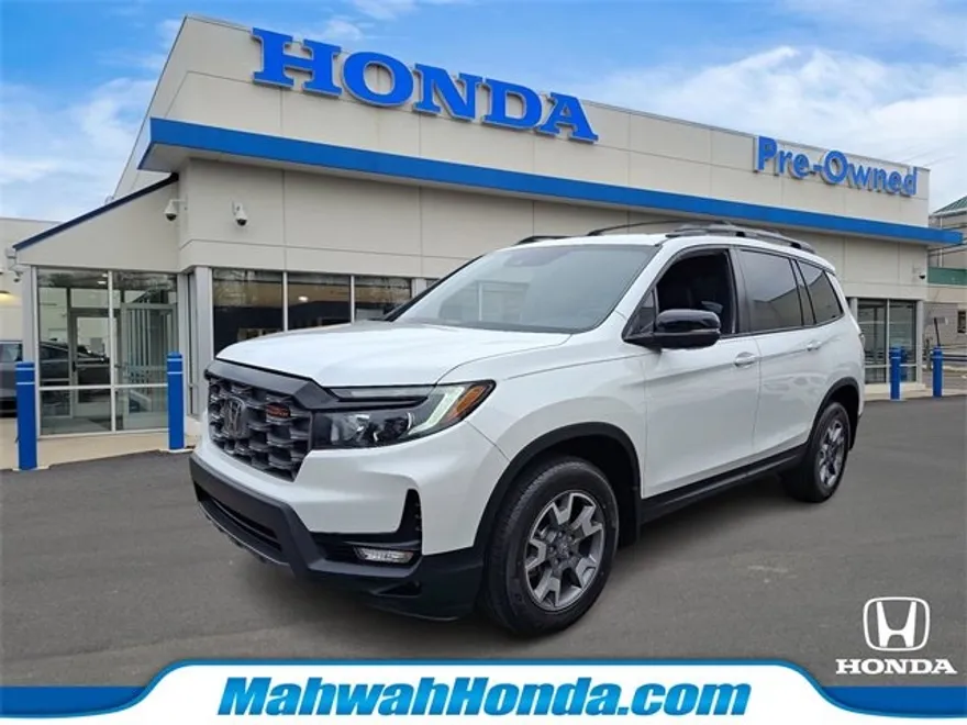 2022 Honda Passport TrailSport photo 1