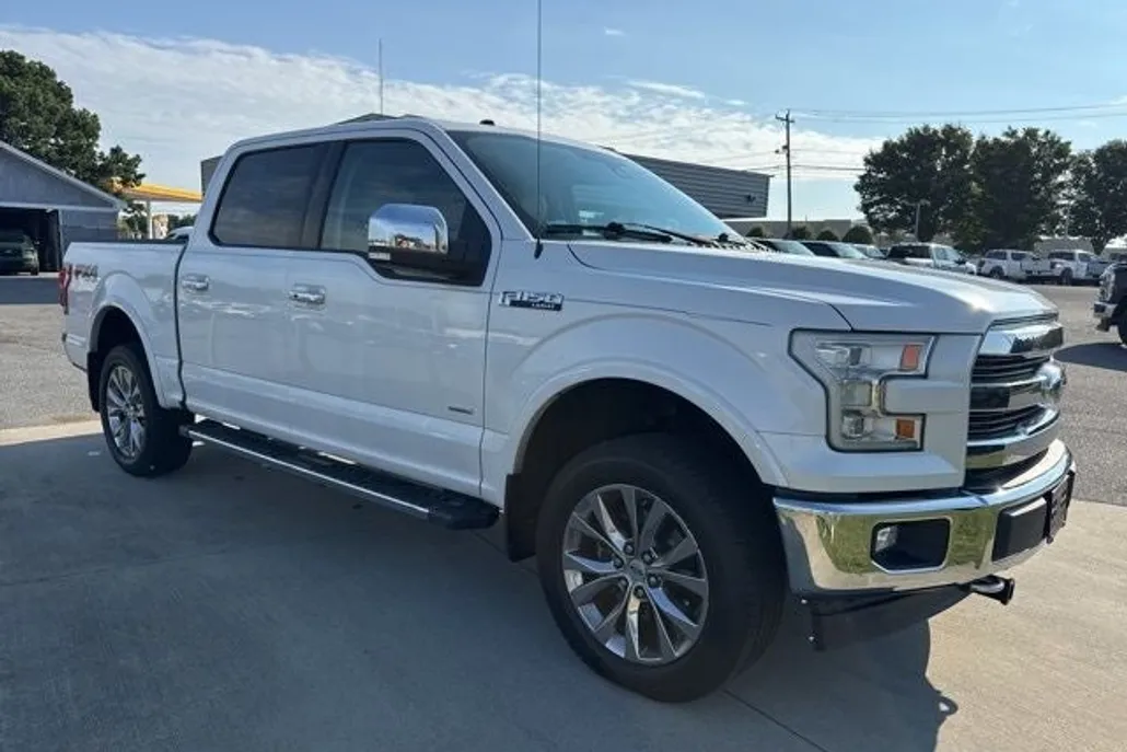 2017 Ford F-150 Lariat photo 1