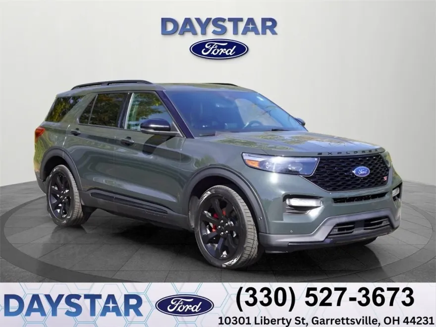 2022 Ford Explorer ST photo 1