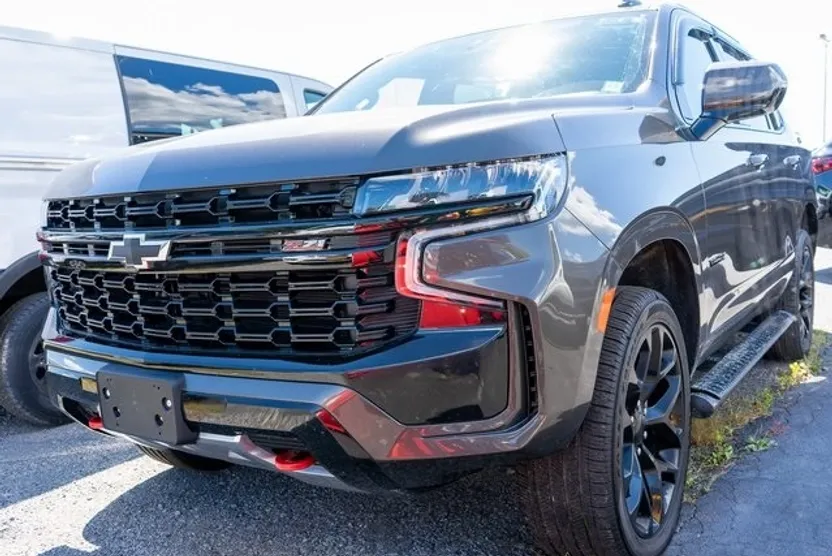 2021 Chevrolet Tahoe Z71 photo 1