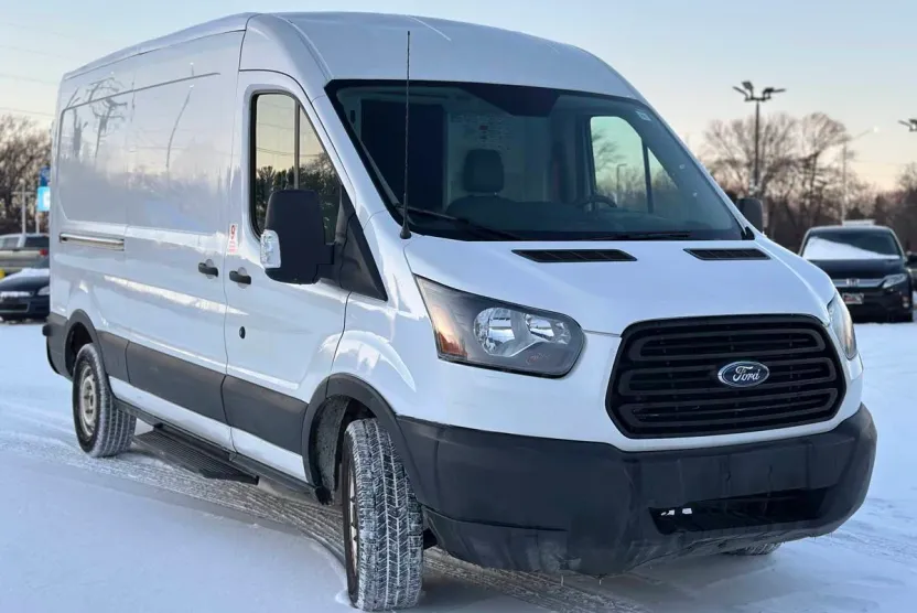 2019 Ford Transit Van photo 1