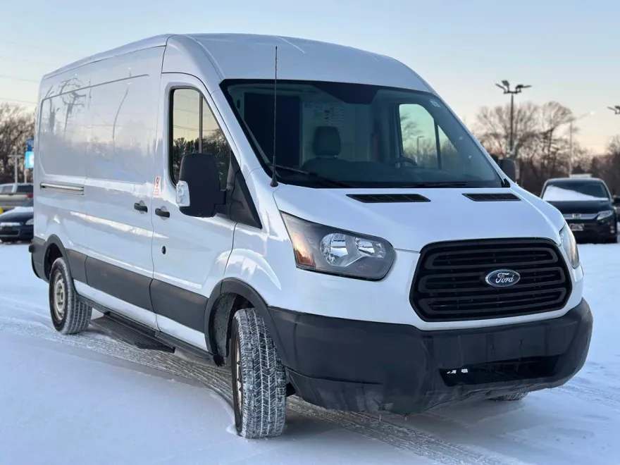 2019 Ford Transit Van photo 1
