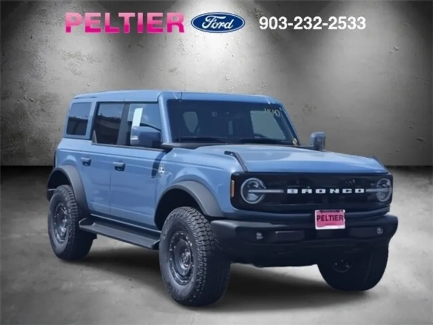 2025 Ford Bronco Outer Banks photo 1