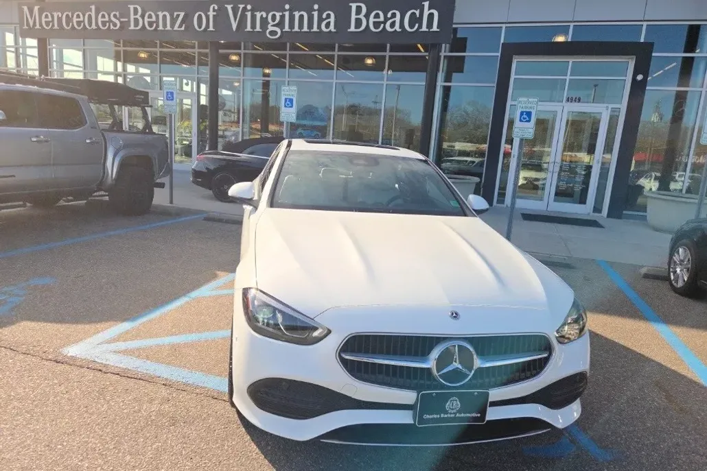 2024 Mercedes Benz C 300 photo 1