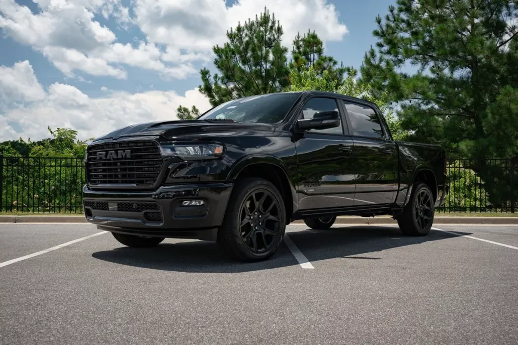 2025 Ram 1500 Laramie photo 1