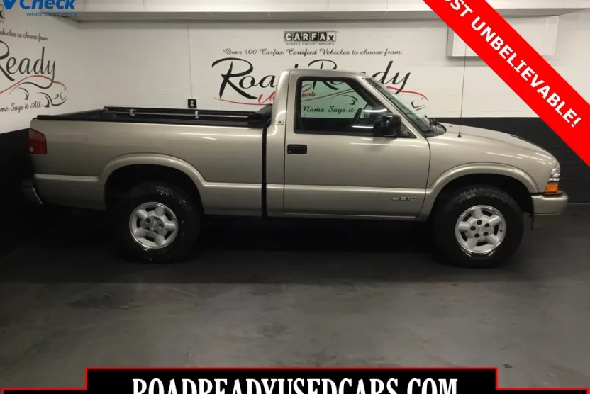 2000 Chevrolet S-10 Pickup photo 1