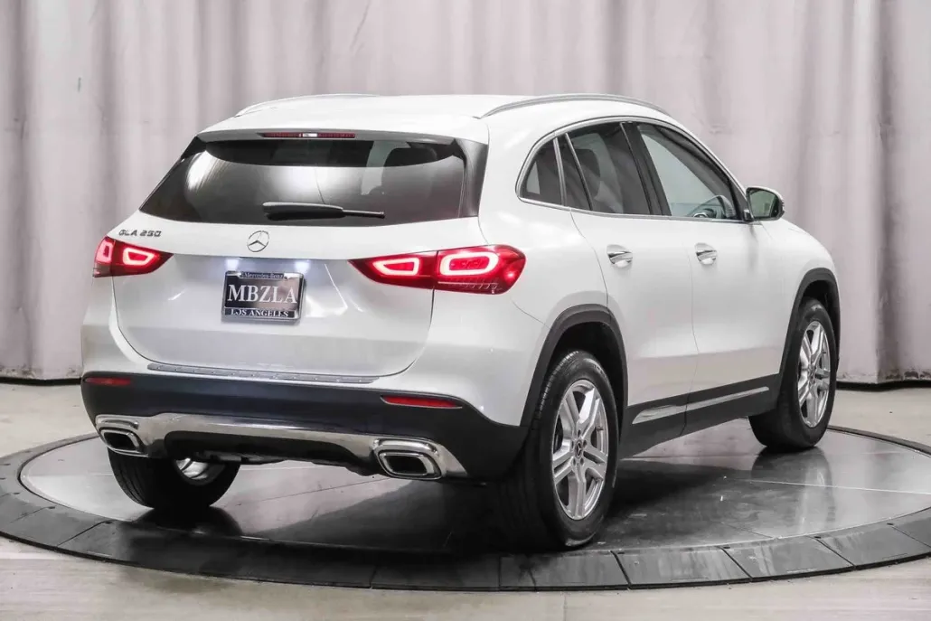 2022 Mercedes Benz GLA 250 photo 1