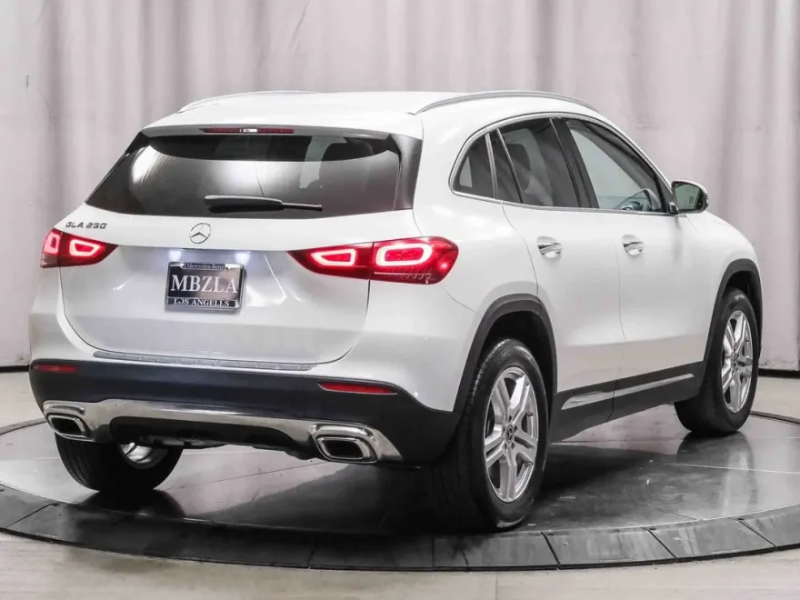 2022 Mercedes Benz GLA 250 photo 1