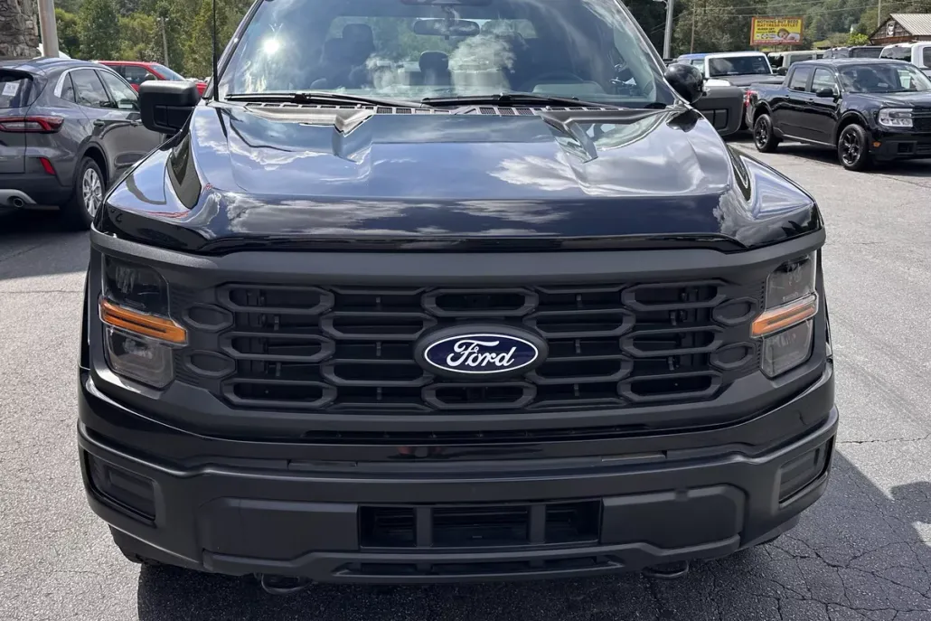 2024 Ford F-150 XL photo 1