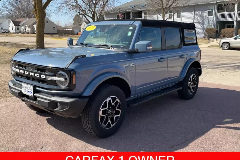 2023 Ford Bronco Outer Banks photo 1