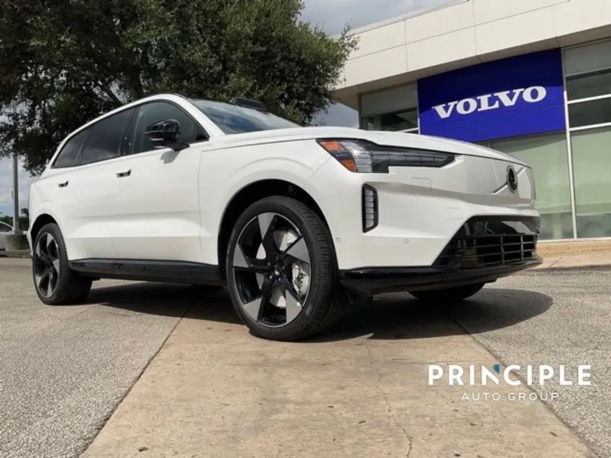 2025 Volvo EX90 Twin Motor Plus photo 1