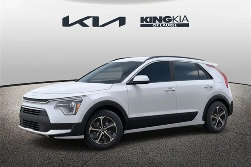 2025 Kia Niro LX photo 1