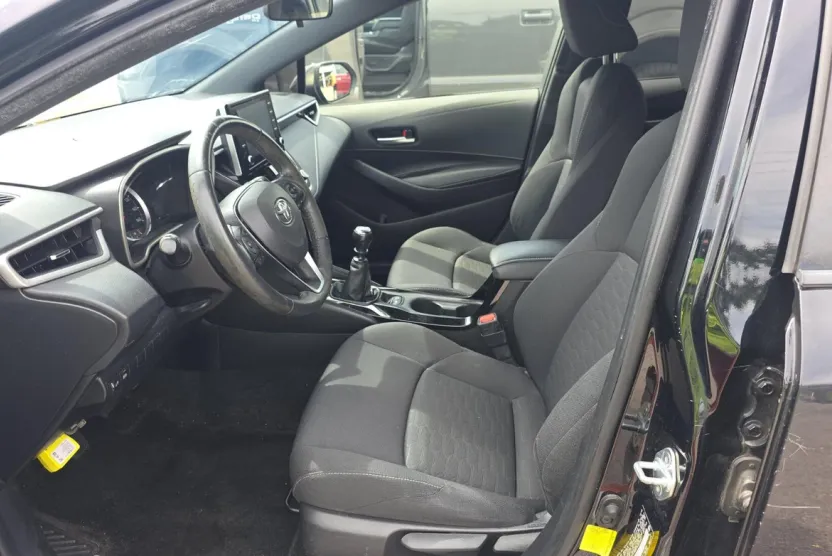2019 Toyota Corolla SE photo 1