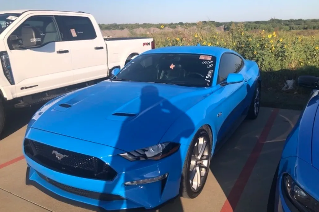2023 Ford Mustang GT Premium photo 1