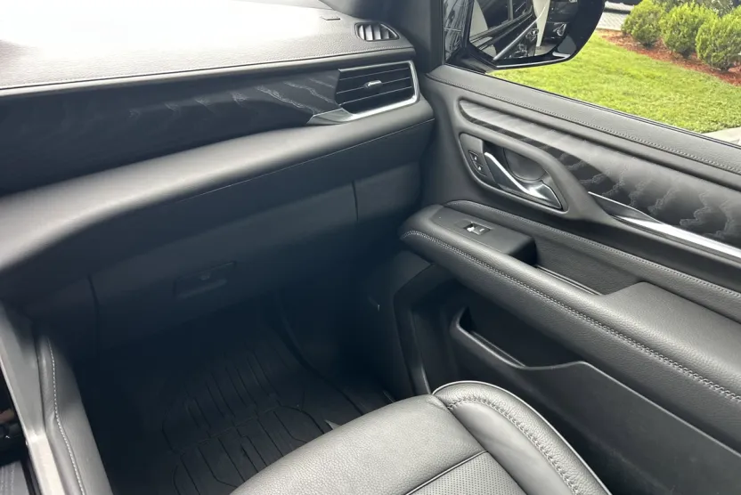 2023 Gmc Yukon Denali photo 1