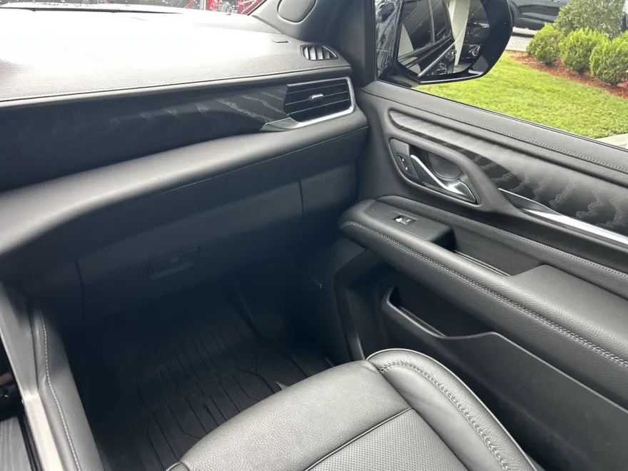 2023 Gmc Yukon Denali photo 1