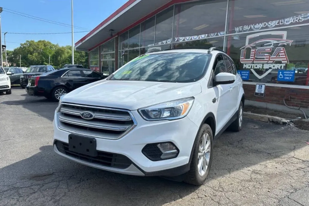 2018 Ford Escape SE photo 1