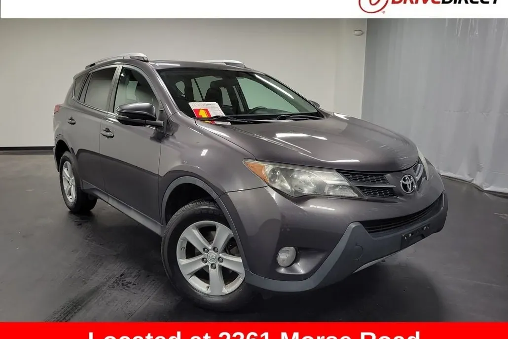 2014 Toyota RAV4 XLE photo 1