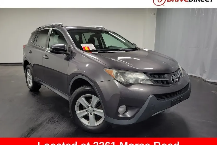 2014 Toyota RAV4 XLE photo 1