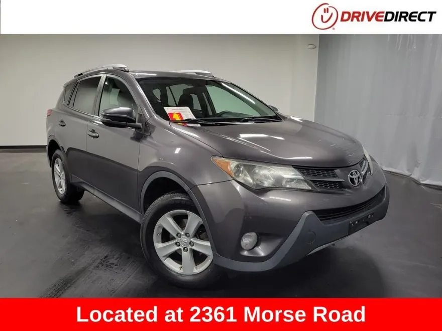 2014 Toyota RAV4 XLE photo 1