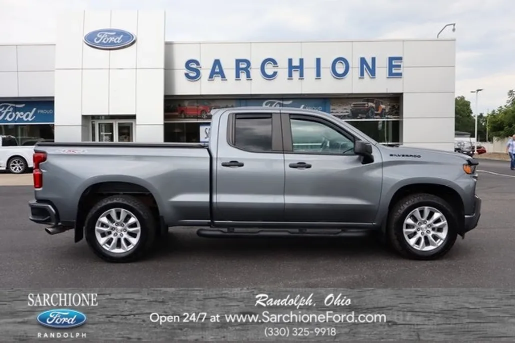 2020 Chevrolet Silverado 1500 Custom photo 1