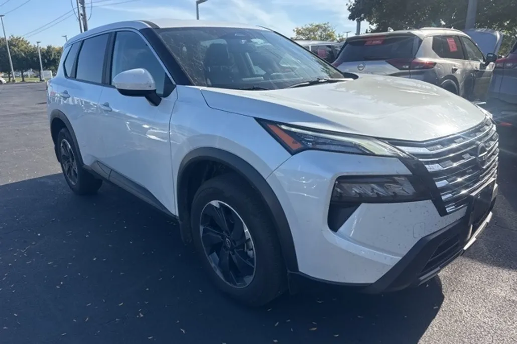 2025 Nissan Rogue SV photo 1