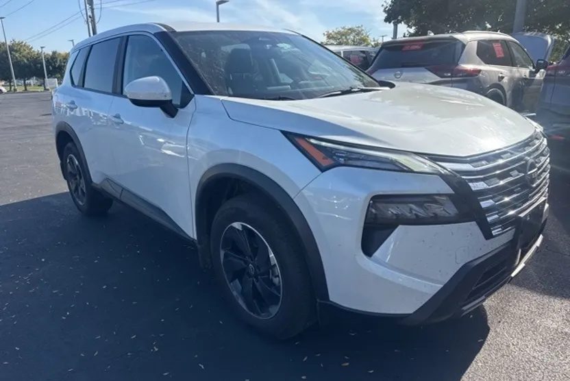 2025 Nissan Rogue SV photo 1