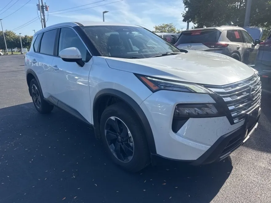2025 Nissan Rogue SV photo 1