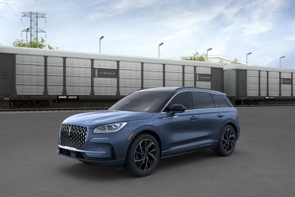 2025 Lincoln Corsair Grand Touring photo 1