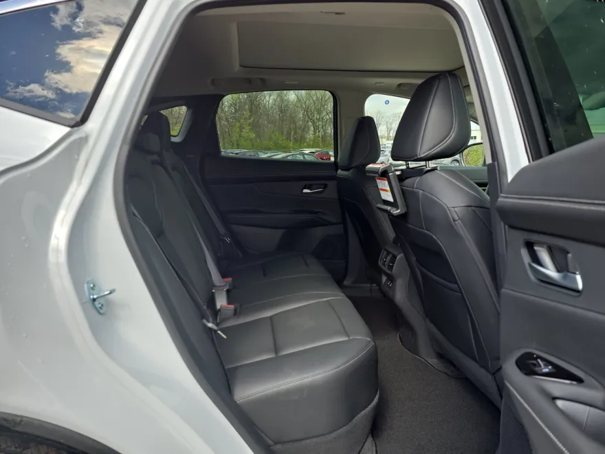 2025 Nissan Murano SL photo 1