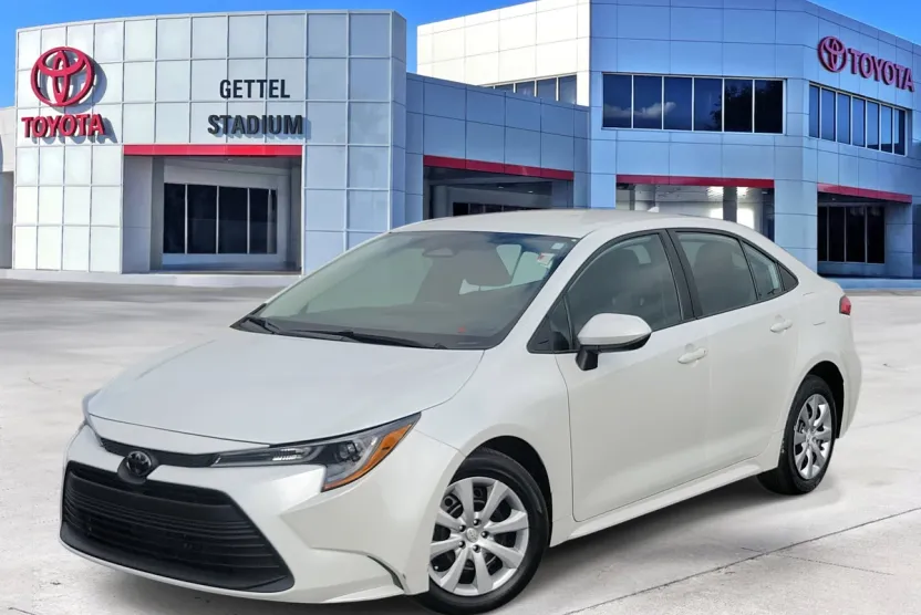 2023 Toyota Corolla LE photo 1