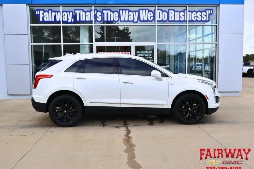 2017 Cadillac XT5 Luxury photo 1