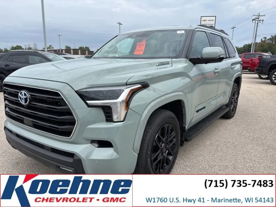 2024 Toyota Sequoia SR5 photo 1