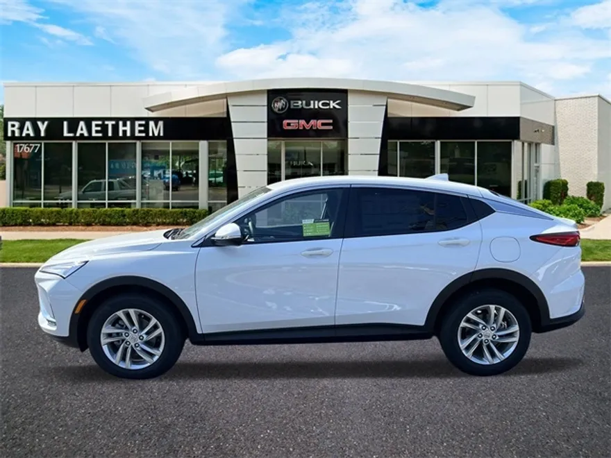 2025 Buick Envista Preferred photo 1