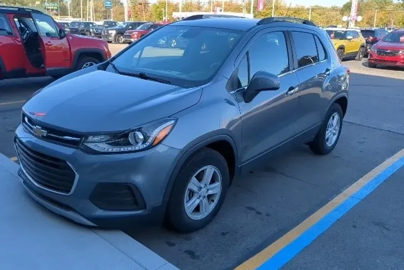 2019 Chevrolet Trax LT photo 1