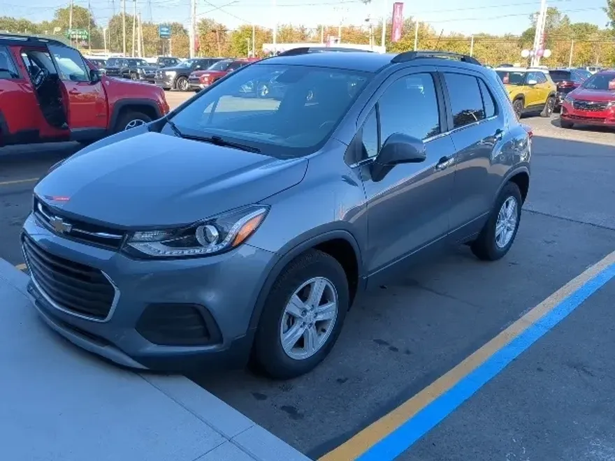 2019 Chevrolet Trax LT photo 1