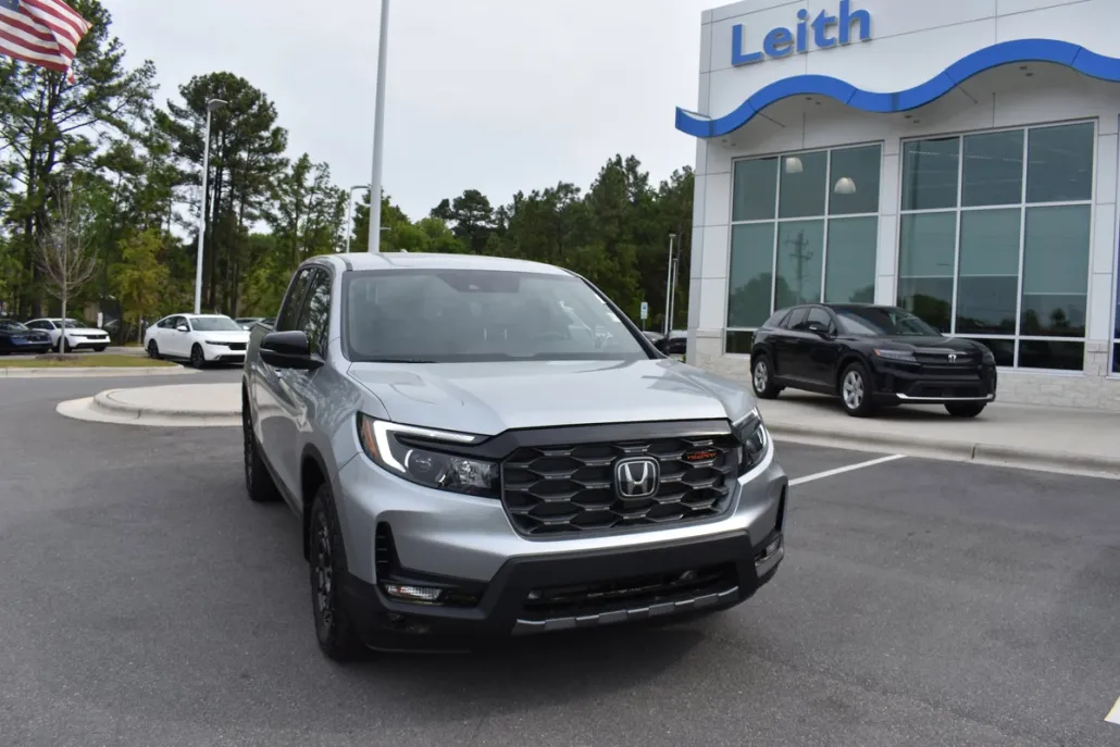 2025 Honda Ridgeline TrailSport photo 1