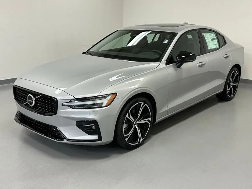 2024 Volvo S60 B5 Core photo 1