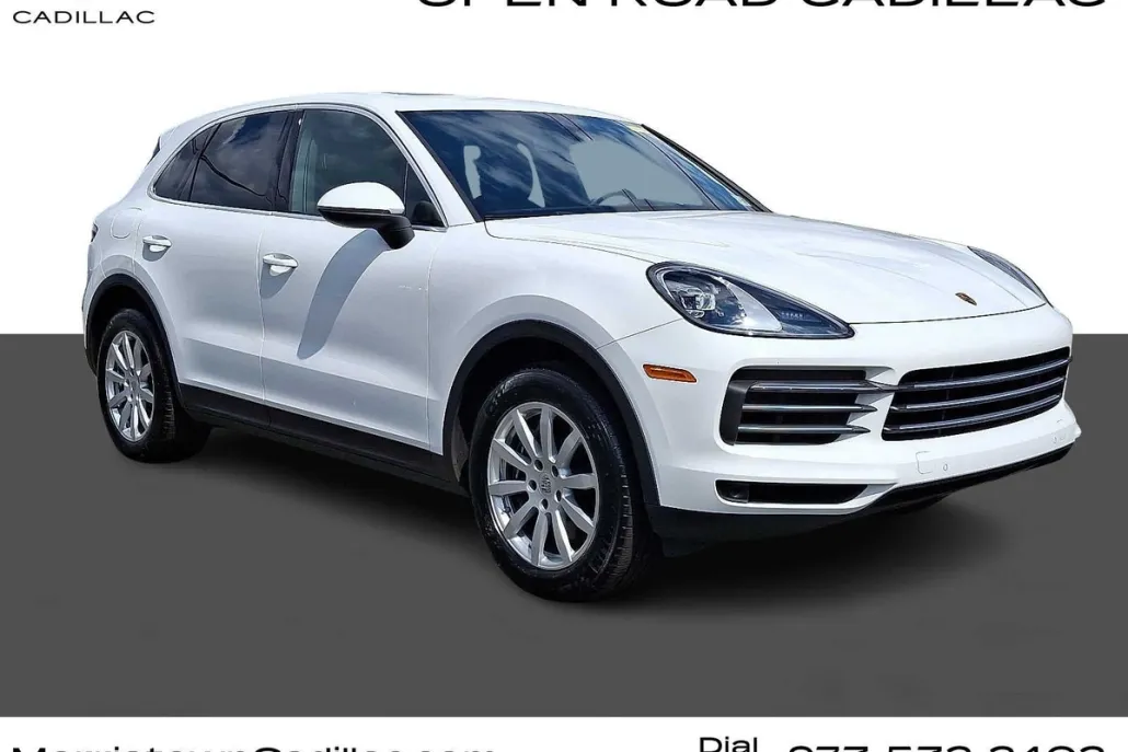 2022 Porsche Cayenne Platinum Edition photo 1