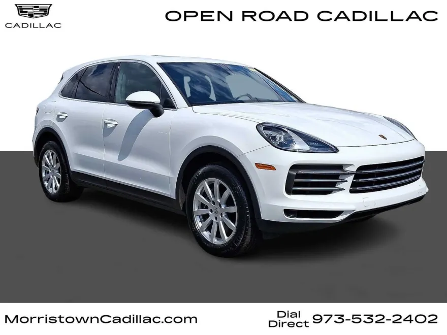 2022 Porsche Cayenne Platinum Edition photo 1