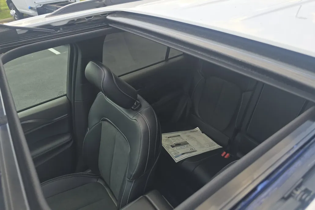 2025 Jeep Grand Cherokee Altitude photo 1
