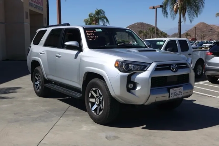 2024 Toyota 4Runner TRD Off-Road photo 1