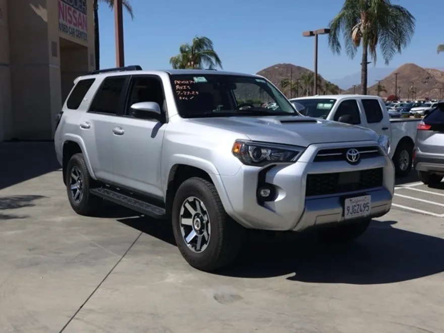 2024 Toyota 4Runner TRD Off-Road photo 1