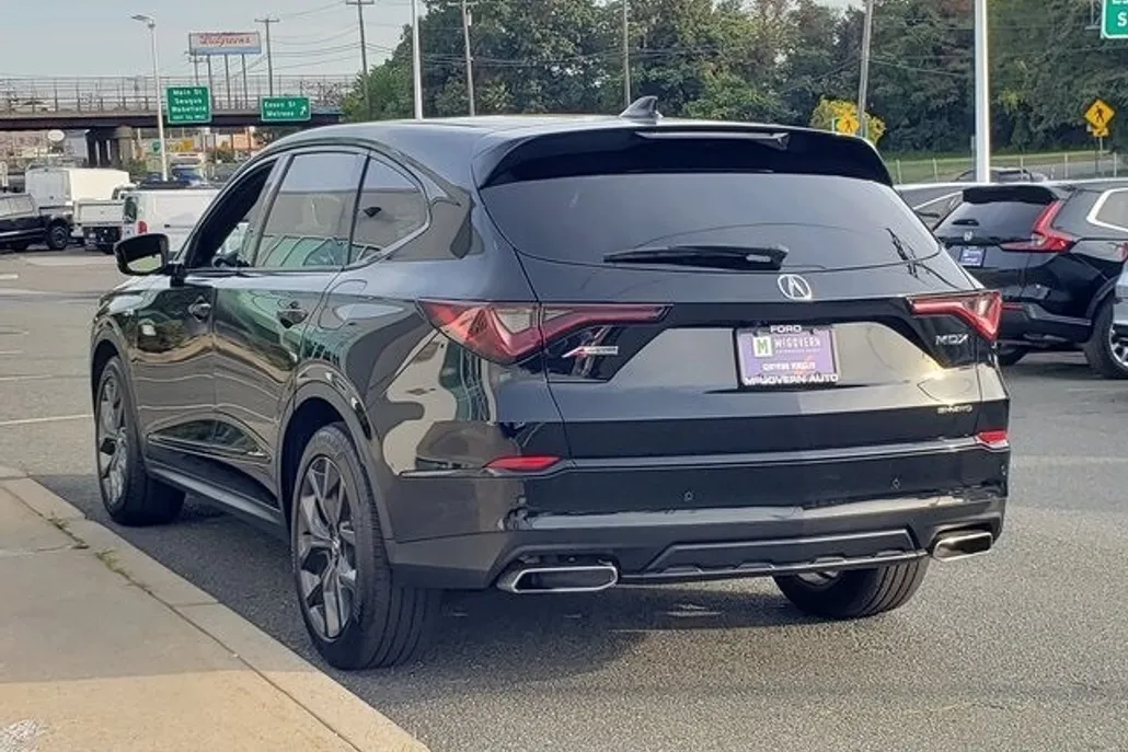 2023 Acura MDX SH-AWD A-Spec photo 1