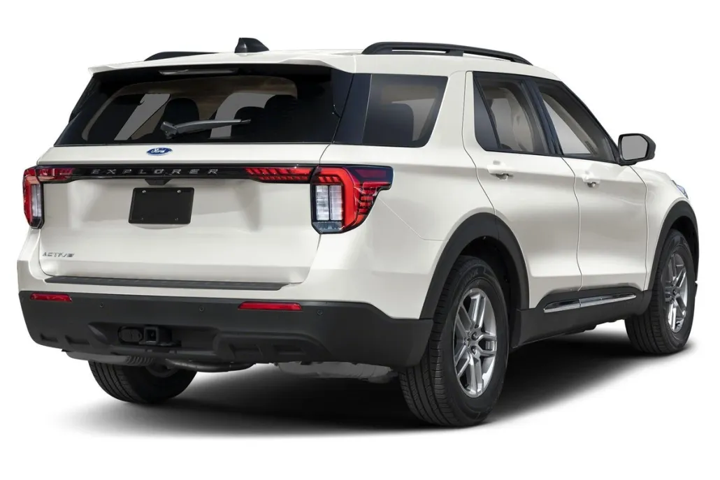 2025 Ford Explorer photo 1