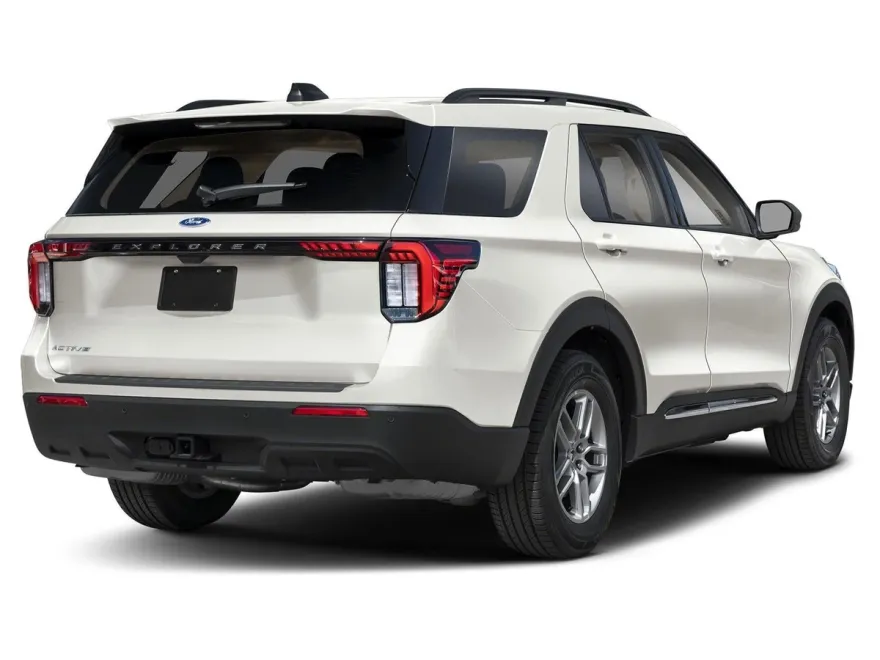 2025 Ford Explorer photo 1